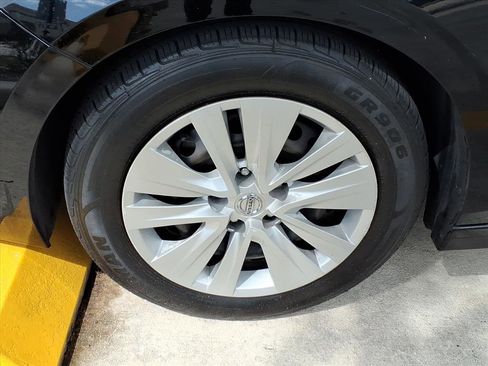 Used 2022 Nissan Sentra S image 13