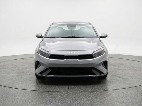 Used 2024 Kia Forte LXS image 2