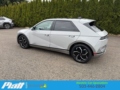 Used 2024 Hyundai Ioniq 5 Limited image 6