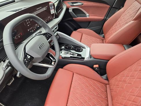 New 2025 Audi SQ5 Premium Plus image 16