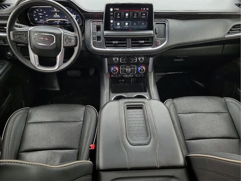 Used 2022 GMC Yukon SLT w/ SLT Premium Package image 11