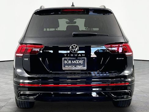 Used 2023 Volkswagen Tiguan SE R-Line AWD/4WD image 5