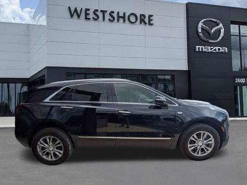 Used 2021 Cadillac XT5 Premium Luxury FWD image 2