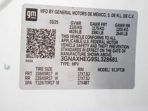 Used 2025 Chevrolet Equinox LT image 36