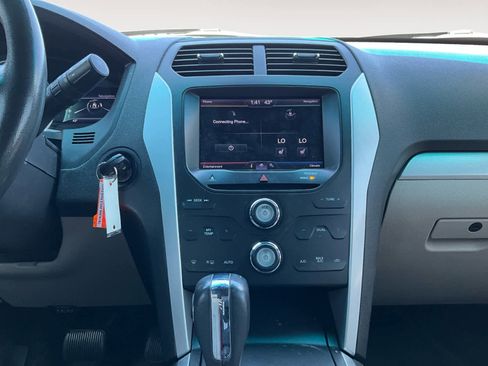 Used 2013 Ford Explorer XLT AWD/4WD image 13