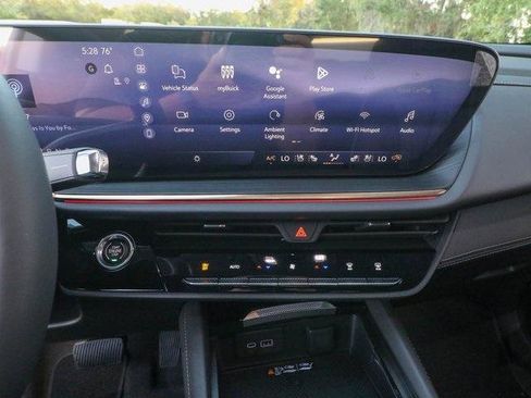 New 2026 Buick Envision Avenir image 18