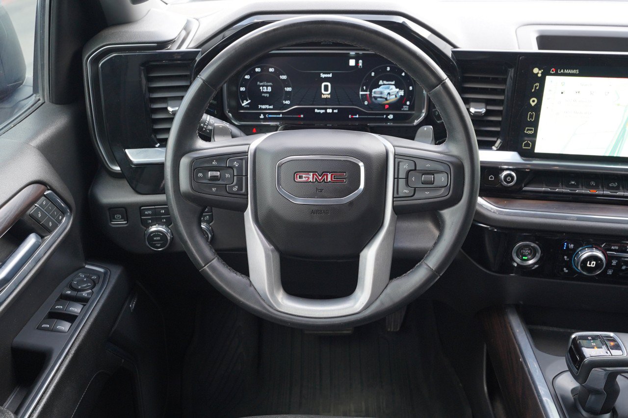 Used 2023 GMC Sierra 1500 SLT AWD/4WD image 10