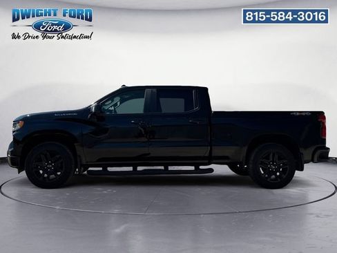 Used 2022 Chevrolet Silverado 1500 RST w/ Convenience Package II AWD/4WD image 2