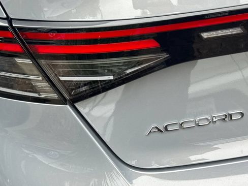 Used 2025 Honda Accord SE image 7