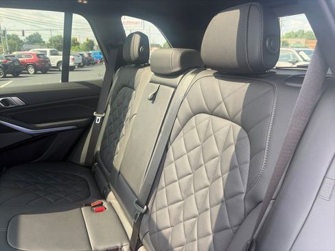 Used 2024 BMW X5 xDrive40i w/ M Sport Package AWD/4WD image 26