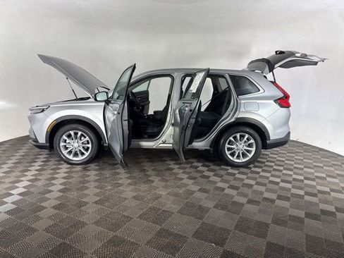 Certified 2025 Honda CR-V EX image 12