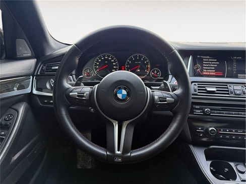 Used 2016 BMW M5 image 13