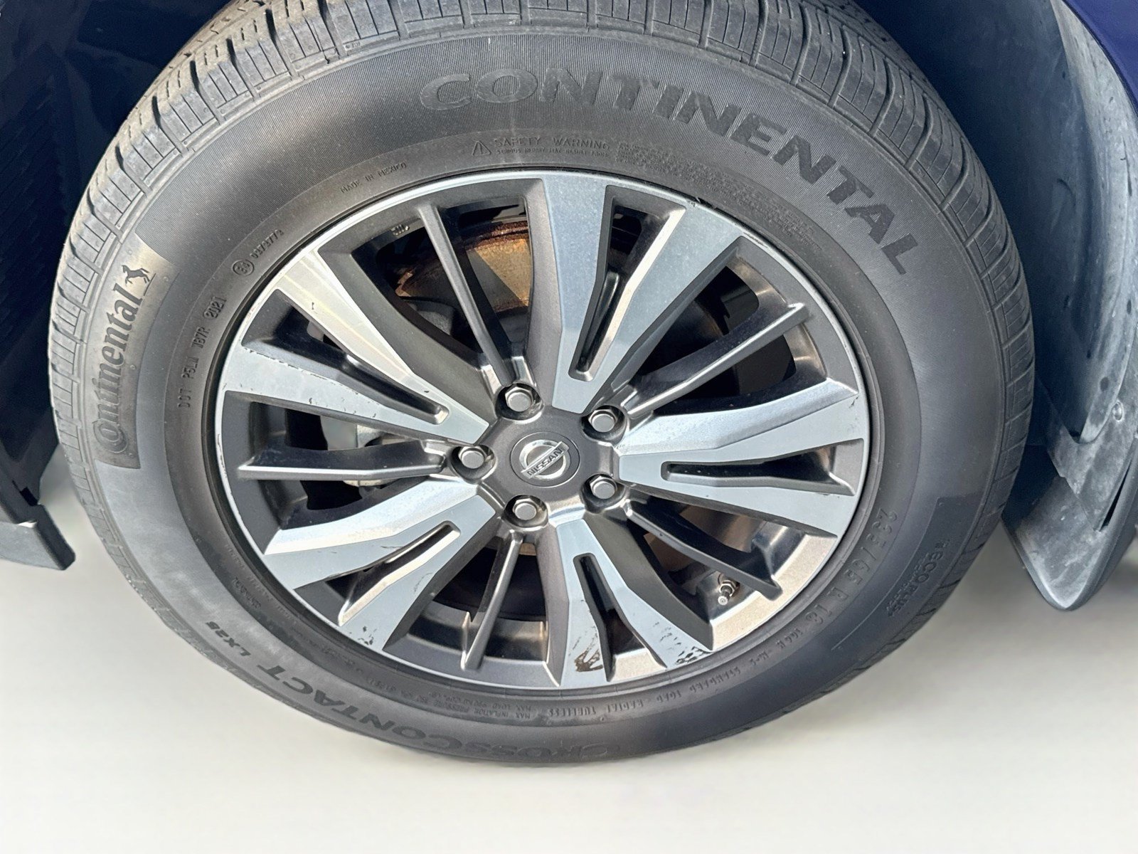 Used 2018 Nissan Pathfinder SV FWD image 20