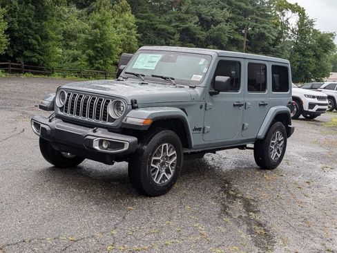 New 2026 Jeep Wrangler Unlimited Sahara w/ Safety Group AWD/4WD image 7