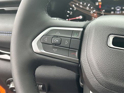 New 2026 Jeep Compass Limited image 32