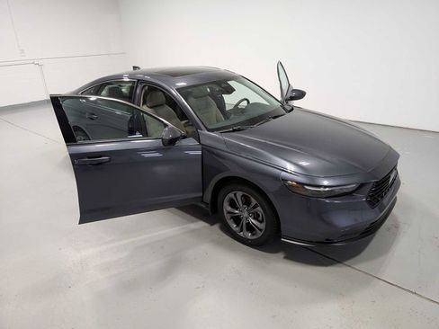 Used 2024 Honda Accord EX image 16