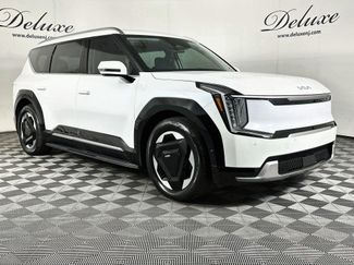 Used 2024 Kia EV9 Land AWD/4WD video 1