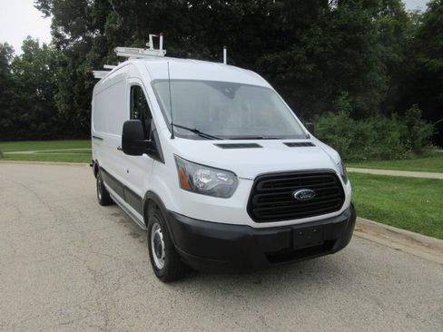 Used 2019 Ford Transit 250 148 Medium Roof RWD image 17