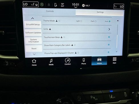 Used 2023 Chrysler Pacifica Touring-L image 36