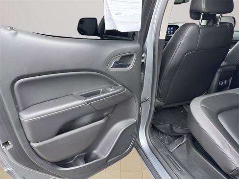 Used 2022 GMC Canyon AT4 image 31