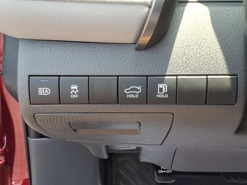 Used 2022 Toyota Camry LE FWD image 15