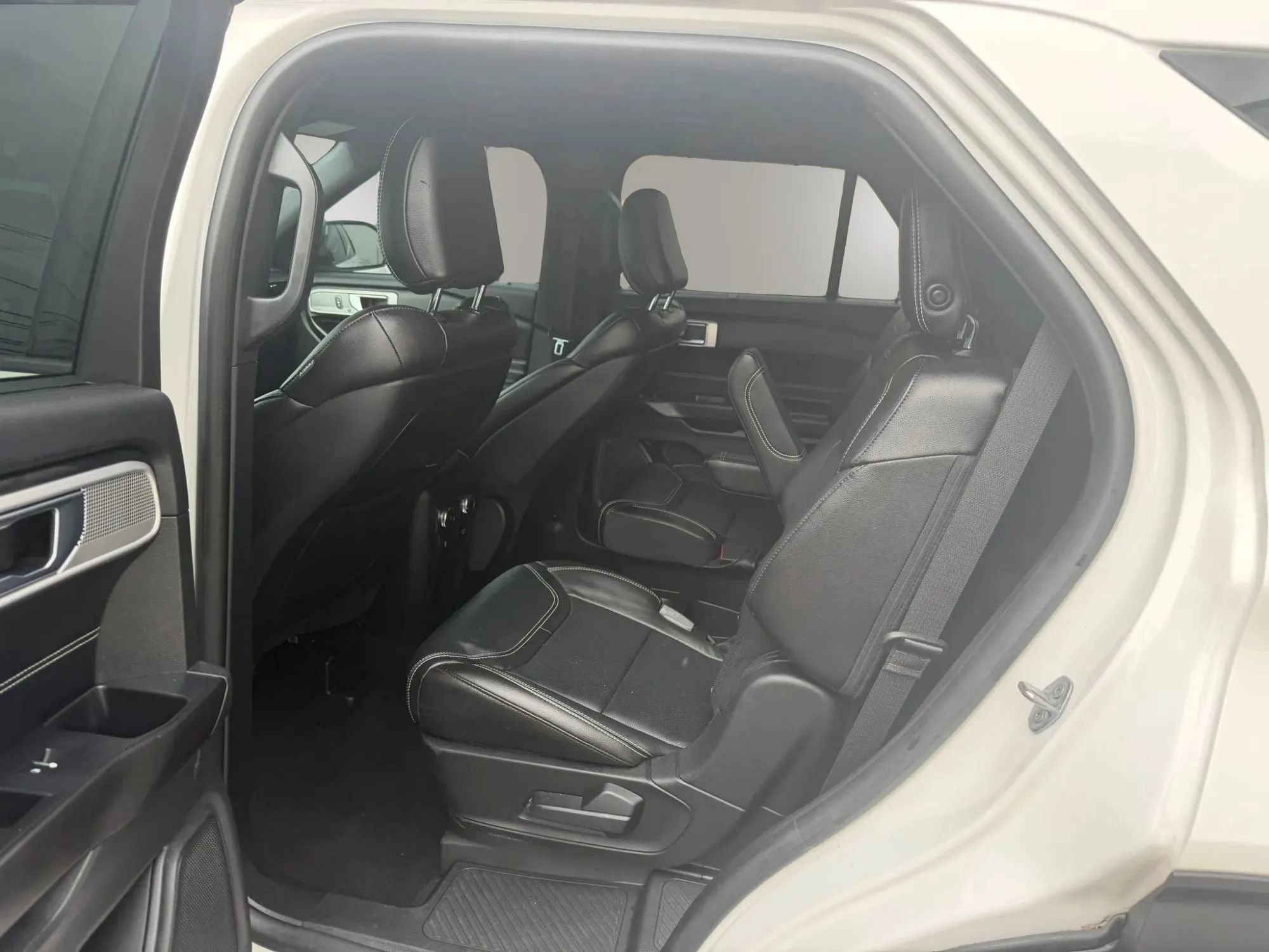 Used 2020 Ford Explorer ST w/ ST Street Pack AWD/4WD image 30