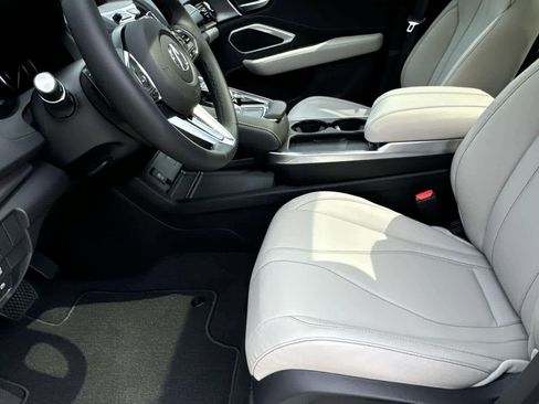 New 2026 Acura RDX SH-AWD image 13