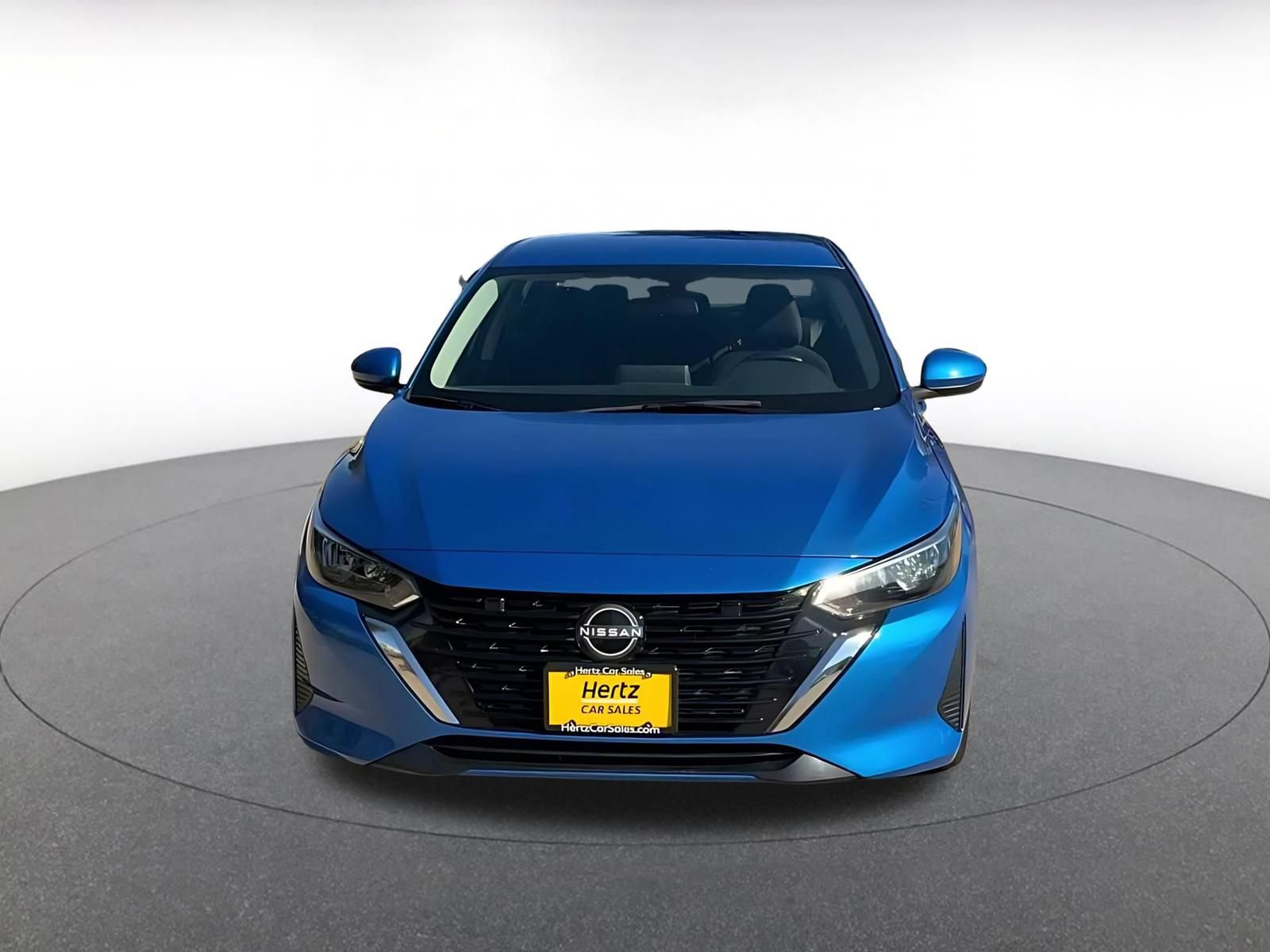 Used 2025 Nissan Sentra SV FWD image 4