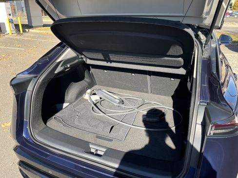 Used 2023 Nissan Ariya AWD image 32