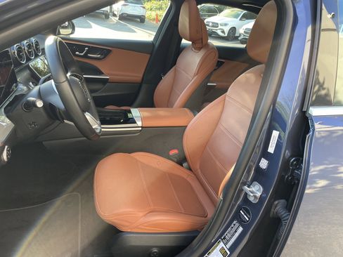 Used 2025 Mercedes-Benz C 300 Sedan image 35