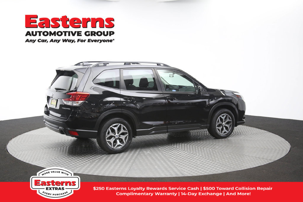 Used 2022 Subaru Forester Premium AWD/4WD image 47
