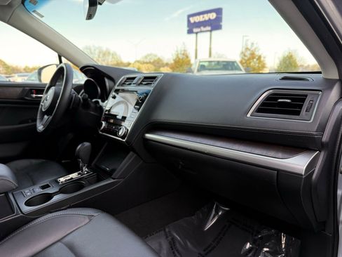 Used 2019 Subaru Outback 2.5i Limited w/ Popular Package #2 image 31