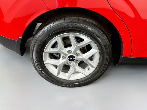 Used 2023 Kia Soul S FWD image 33