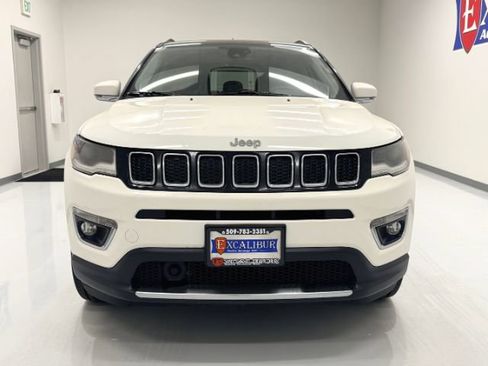 Used 2018 Jeep Compass Limited w/ Navigation Group AWD/4WD image 3
