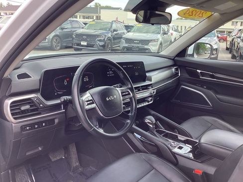 Certified 2024 Kia Telluride LX AWD/4WD image 14