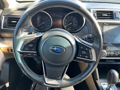 Used 2018 Subaru Outback 2.5i Premium image 10