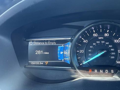 Used 2017 Ford Explorer XLT w/ Equipment Group 202A image 21