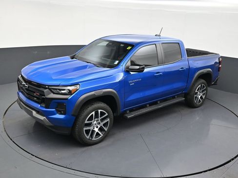 Used 2023 Chevrolet Colorado Z71 w/ Z71 Convenience Package 2 AWD/4WD image 12