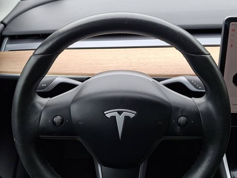 Used 2019 Tesla Model 3 Standard Range Plus RWD image 21