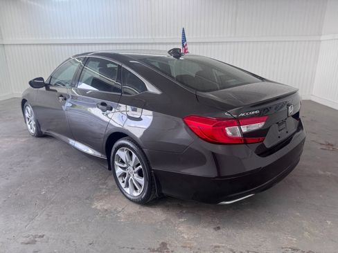 Used 2018 Honda Accord LX image 8