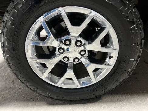 Used 2014 GMC Sierra 1500 SLT w/ SLT Crew Cab Value Package AWD/4WD image 41