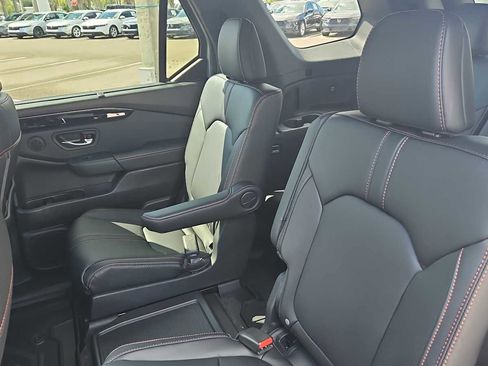 New 2025 Honda Pilot TrailSport image 24