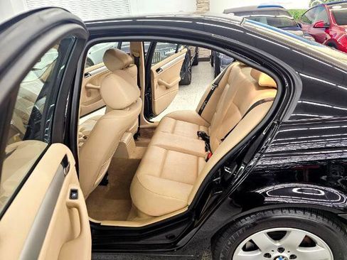 Used 2002 BMW 325i Sedan image 30