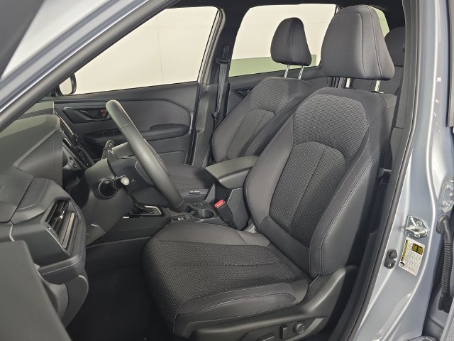 Used 2025 Subaru Forester Premium AWD/4WD image 21