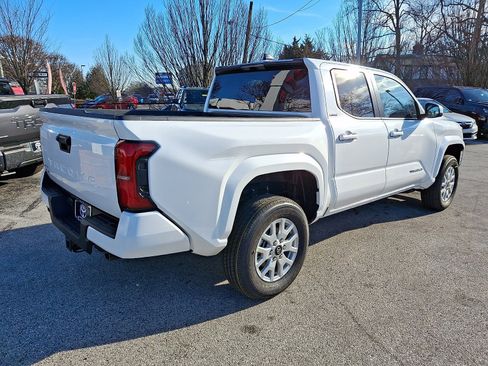 New 2026 Toyota Tacoma SR5 image 4