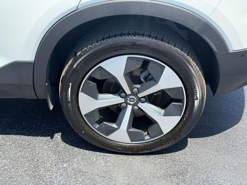 Certified 2026 Volvo XC40 B5 Plus AWD/4WD image 8