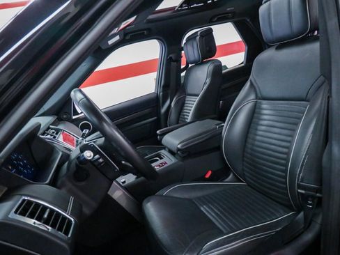 Used 2022 Land Rover Discovery HSE R-Dynamic image 12