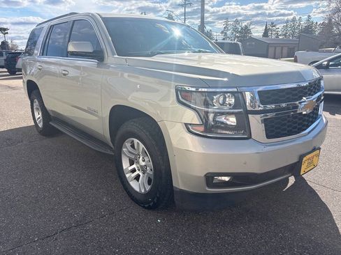 Used 2016 Chevrolet Tahoe LT w/ Luxury Package RWD image 4