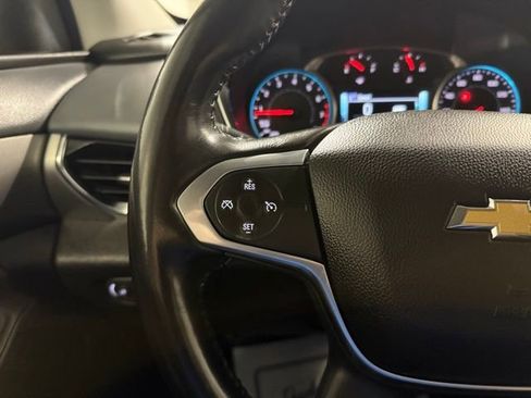 Used 2018 Chevrolet Traverse LT image 12