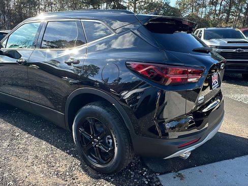 New 2026 Chevrolet Blazer LT w/ Midnight/Sport Edition FWD image 7